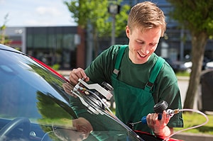 Mobile Auto Glass Service in Galesburg, IL